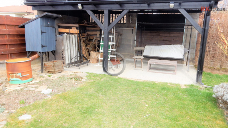 Prodej zděného bungalovu 4+kk s garáží a zahrádkou v obci Studenec, okres Třebíč