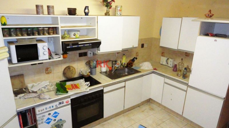 Prodej rodinného domu s dvougaráží v Jemnici, okr. Třebíč 