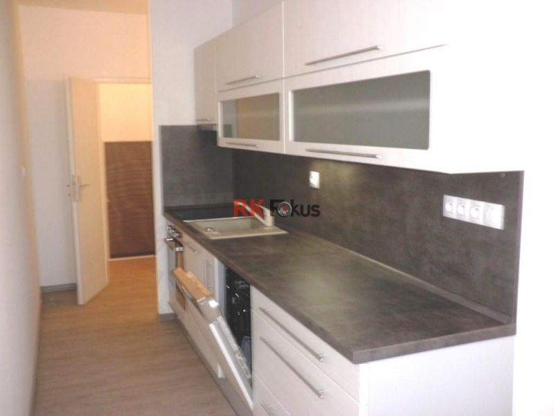 Pronájem pěkného bytu 2+1 s balkonem, Horka-Domky, Třebíč