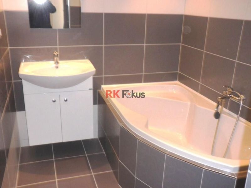 Pronájem pěkného bytu 2+1 s balkonem, Horka-Domky, Třebíč