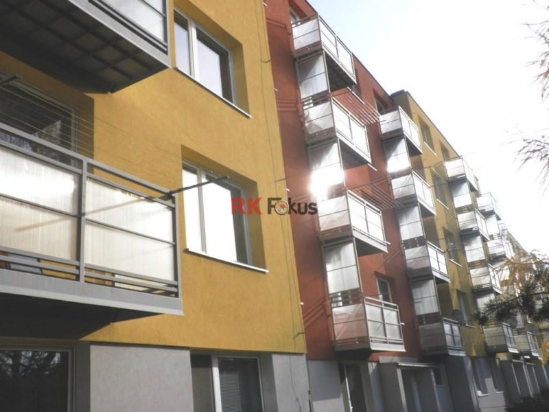 Pronájem pěkného bytu 2+1 s balkonem, Horka-Domky, Třebíč