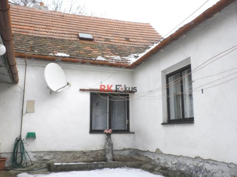 Prodej rodinného domu 2+1 s garáží ve Stříteži