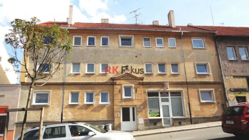Pronájem komerčních prostor, ul. Sucheniova, Třebíč