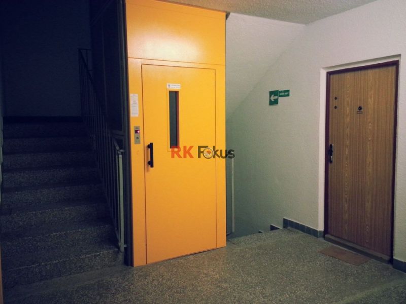 Prodej bytu 3+1 v OV s balkonem, Velké Meziříčí