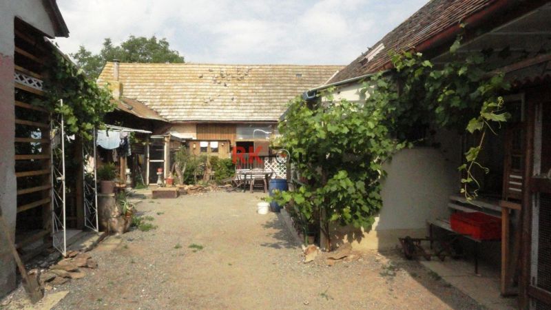 Prodej RD 2+1 se zahradou, Komárovice u Moravských Budějovic
