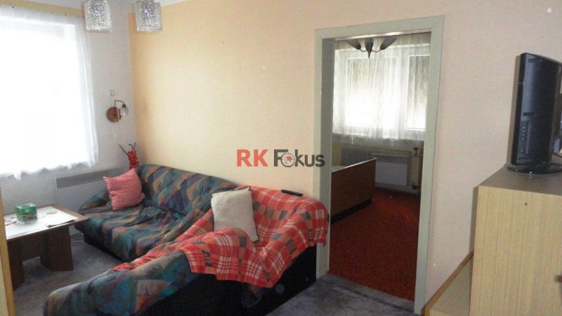 Prodej RD 4+1 s garáží a zahradou, Krahulov
