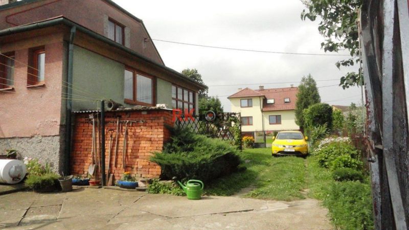 Prodej RD 4+1 s garáží a zahradou, Krahulov