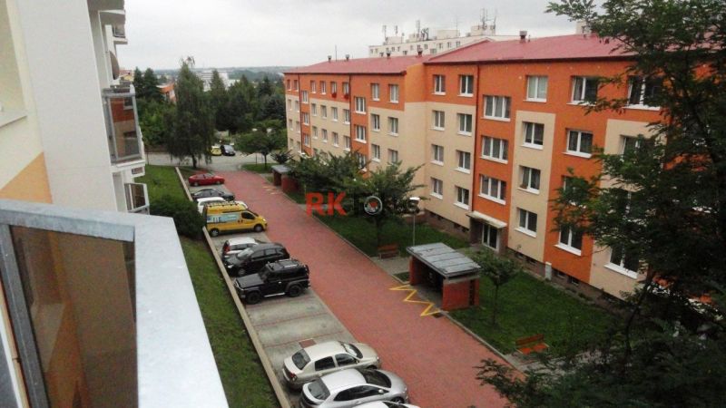 Prodej bytu 2+1 s lodžií v OV, Nové Dvory