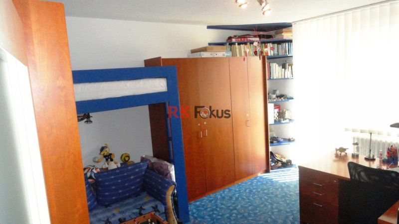 Prodej bytu 4+1 s balkonem, Třebíč-Borovina