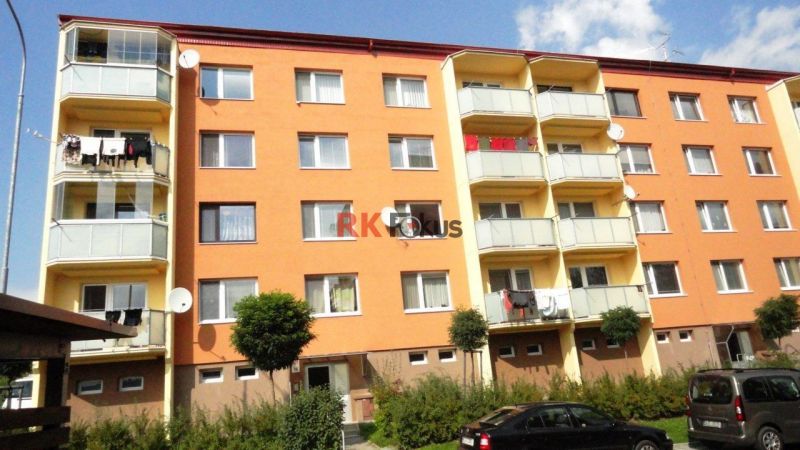 Prodej bytu 4+1 s balkonem, Třebíč-Borovina
