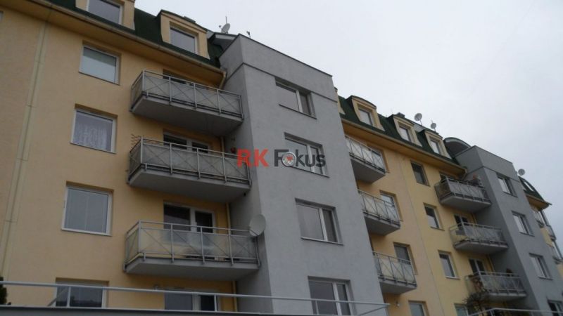 Prodej pěkného podkrovního DB 3+kk v Třebíči, Na Kopcích