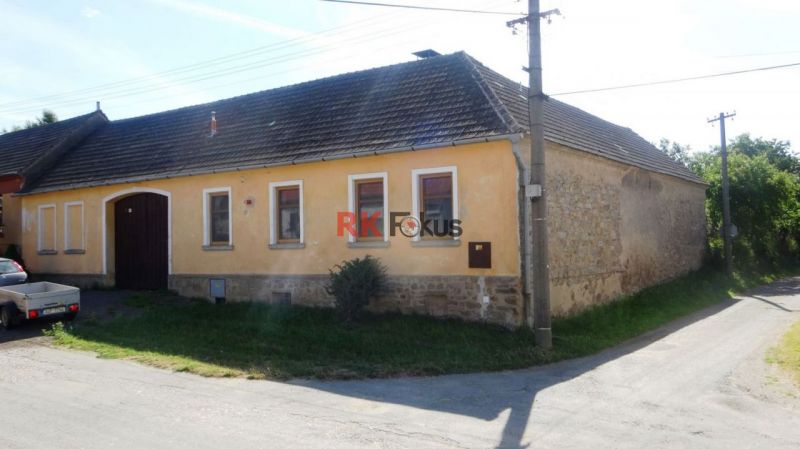 Prodej domu 2+1 v Plešicích, okres Třebíč