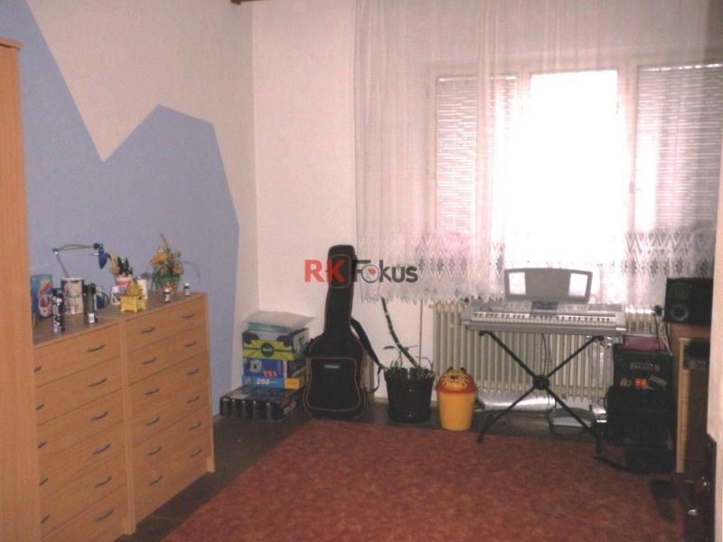 Pronájem pěkného bytu 3+1 (98 m2) v Třebíči, Žerotínovo nám. 