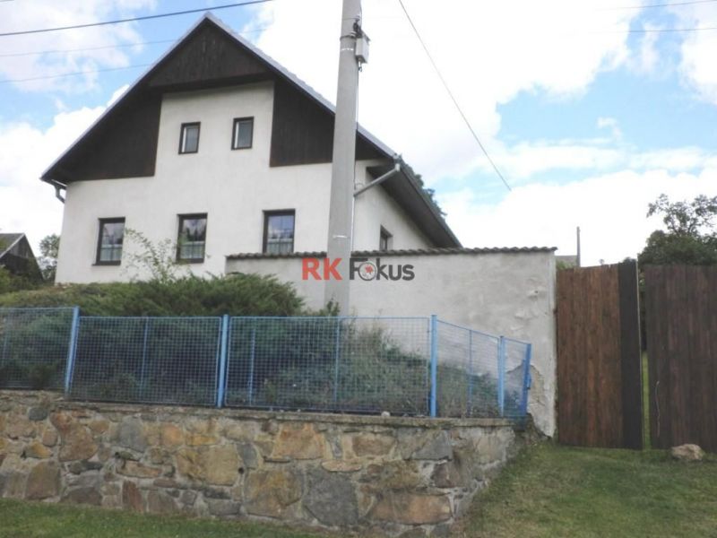 Prodej stylového RD 4+1 po rekonstrukci v obci Radonín